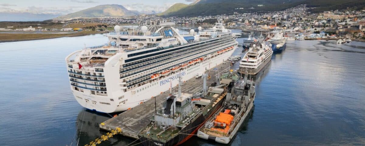 El Gobierno provincial busca potenciar el desarrollo del turismo de cruceros a nivel global
