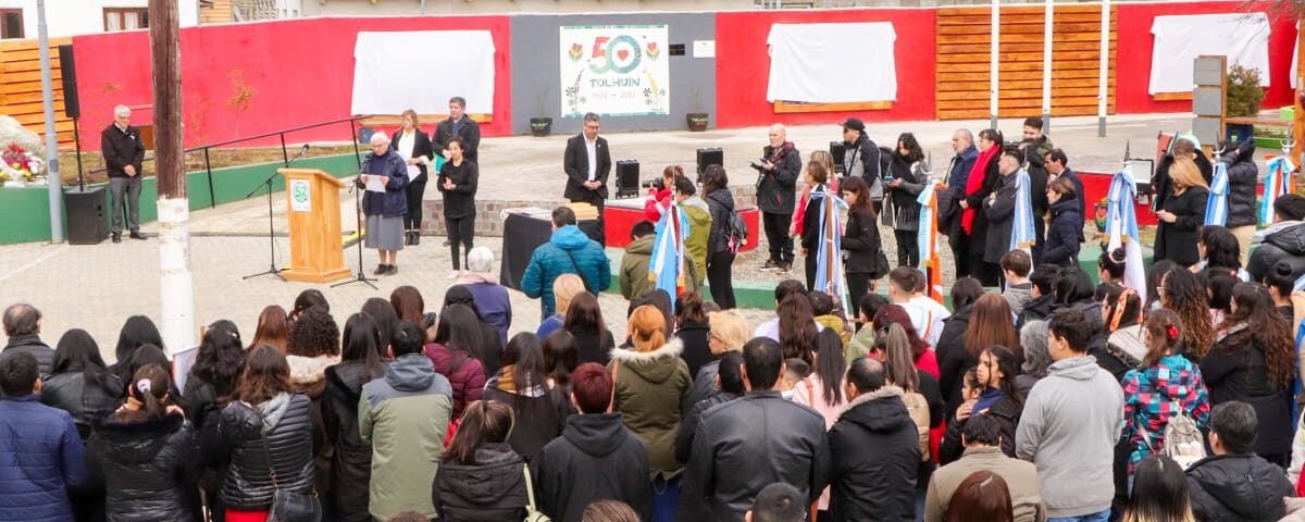 Gobierno acompañó las celebraciones por el 52° aniversario de la ciudad de Tolhuin