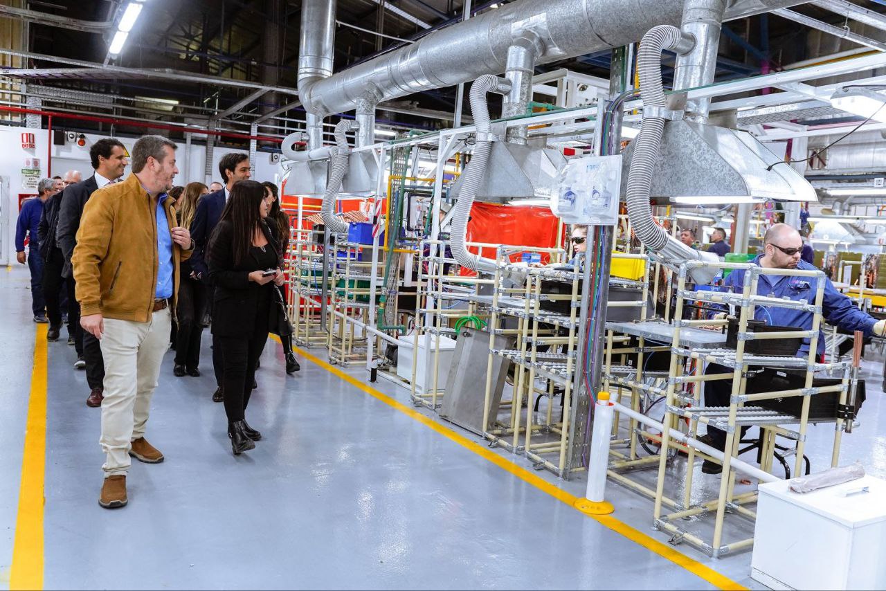 LA INDUSTRIA FUEGUINA SIGUE PRODUCIENDO MÁS ALLÁ DE LA INCERTIDUMBRE QUE SE VIVE DIARIAMENTE EN EL PAÍS