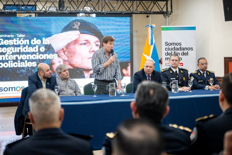 EL GOBIERNO AVANZA CON LA PROFESIONALIZACIÓN POLICIAL: INICIÓ EN LA PROVINCIA CAPACITACIÓN SOBRE GESTIÓN DE LA SEGURIDAD E INTERVENCIONES POLICIALES